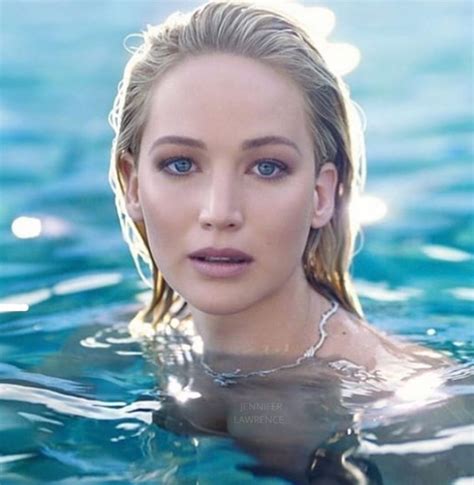 jennifer lawerence bikini|Jennifer Lawrence wows in swimsuit as she says its。